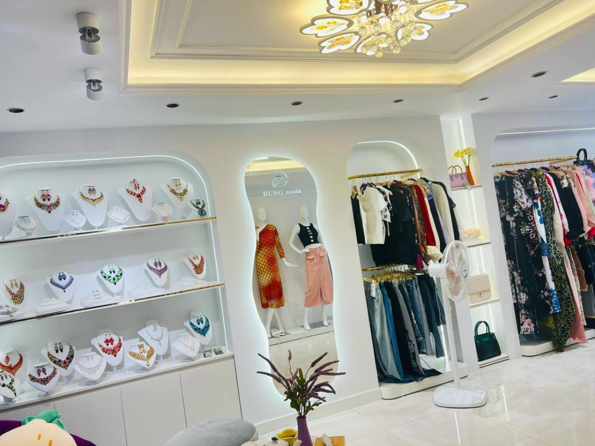 Showroom DUNG MODA